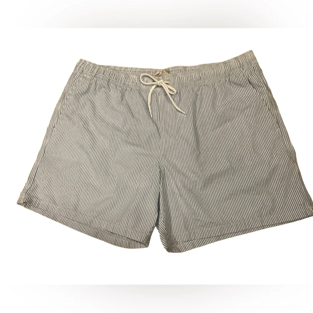 J. Crew 6” Seersucker Swim Trunks, Size XL.